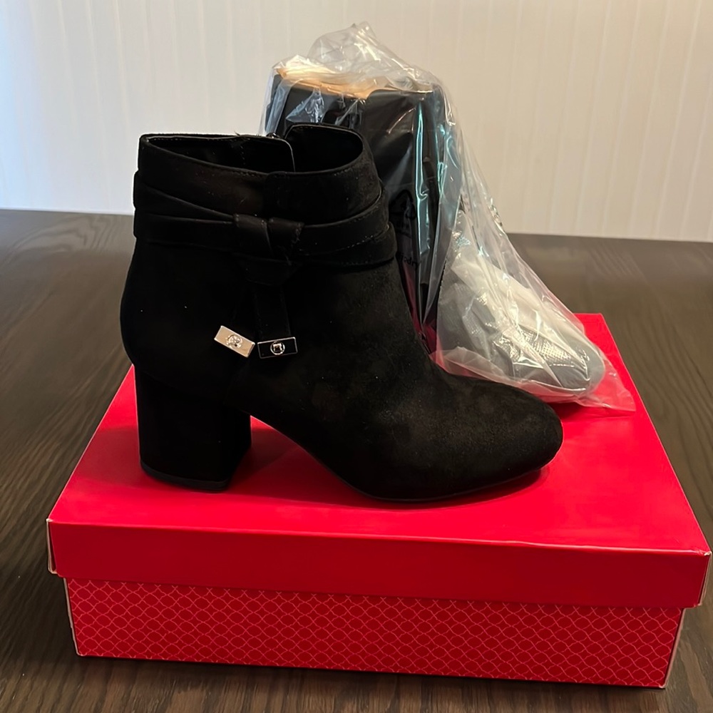 Kelly & Katie Boots Size 7M Black